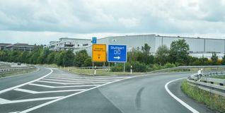 Autofahrer, die auf der B464 aus Richtung Renningen unterwegs sind, können ab Montag nicht mehr auf die A81 nach Stuttgart auffahren. $$$Bild: Dettenmeyer